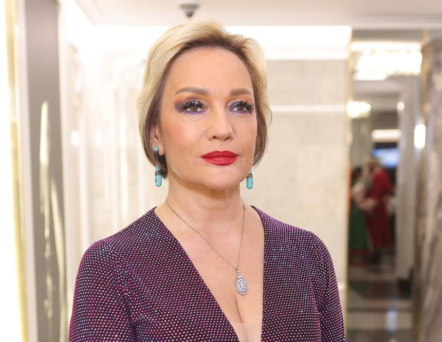 «Время пролетело незаметно»: Татьяна Буланова обратилась к мужу, который моложе нее на 19 лет