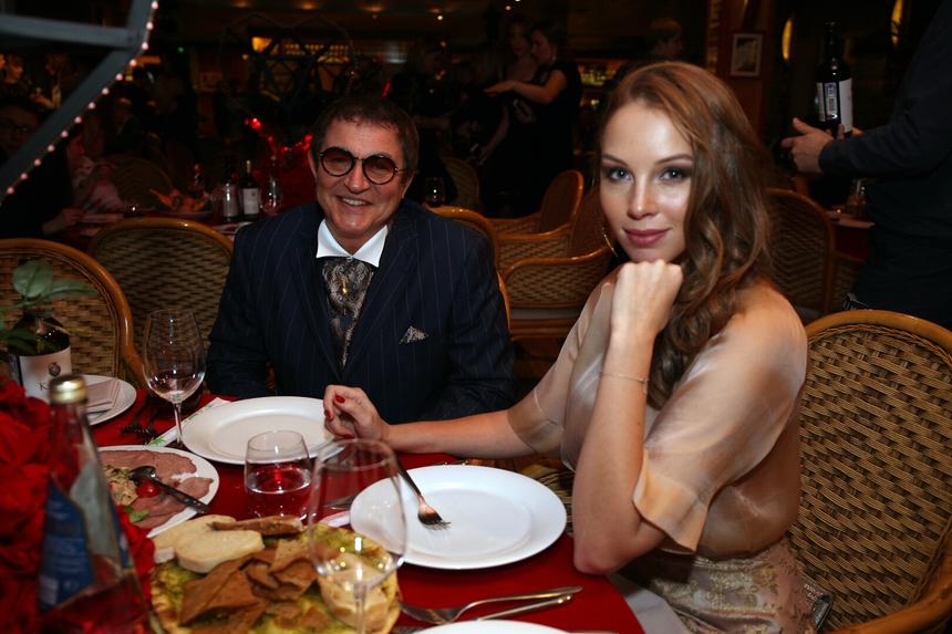 «Позорище! Потом выяснится, что он живет в кредит»: Отар Кушанашвили уличил любовника Полины Дибровой во лжи