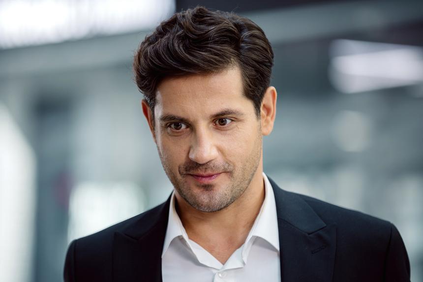 «Во мне есть принципы, которые важнее профессии»: Марк Богатырев о карьере в кино, бизнесе и семье