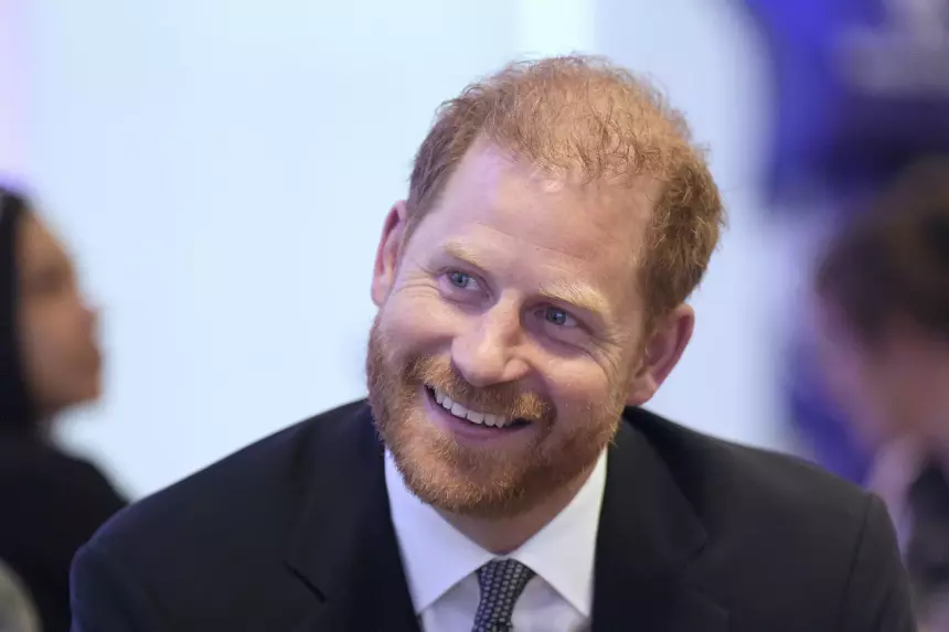 Принц Гарри может лишиться королевского титула вслед за своим дядей Эндрю