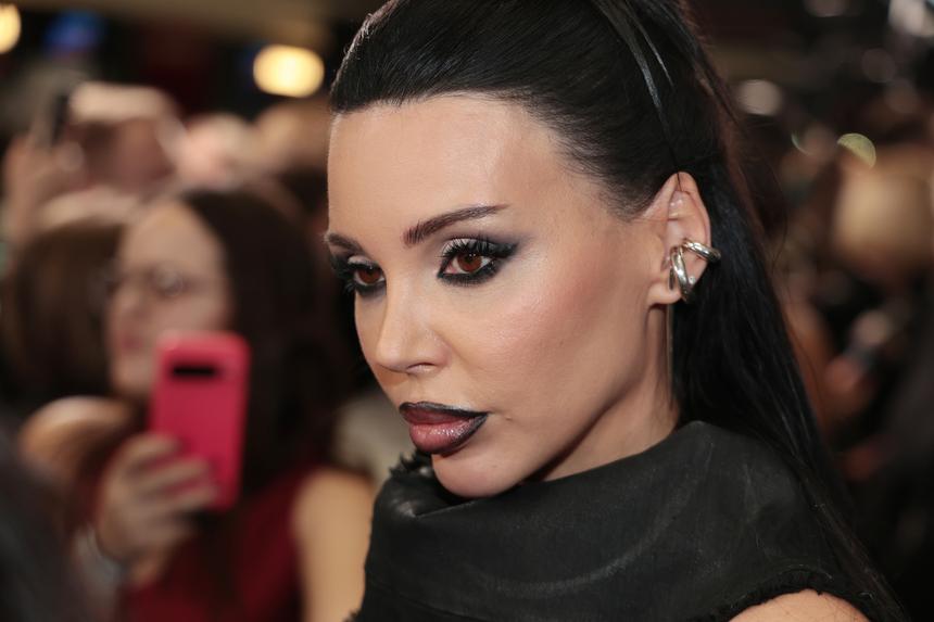 В Сети заподозрили Оксану Самойлову в обмане, заметив на ее ролике Джигана