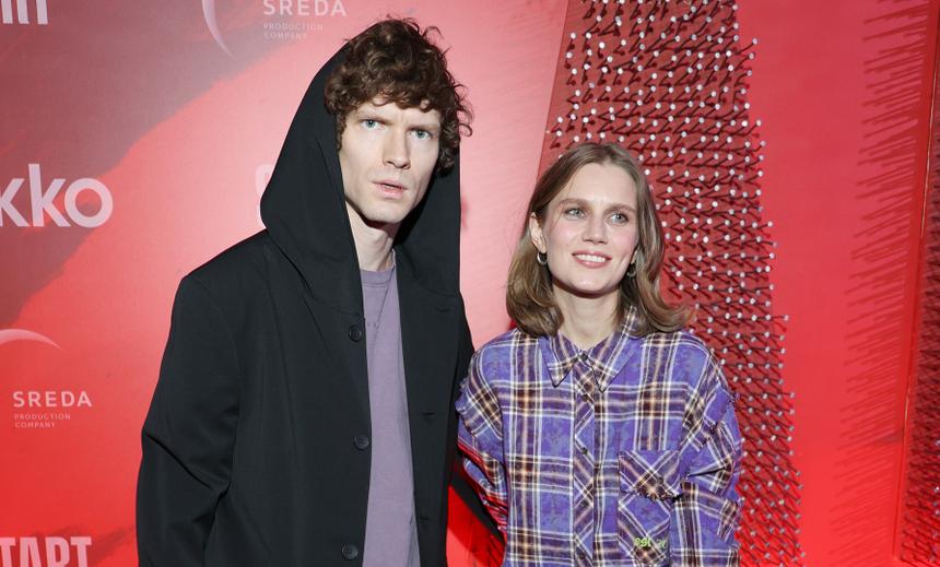 Звезда «Папиных дочек» Мельникова впервые рассказала о браке с Набатовым, за которого тайно вышла замуж