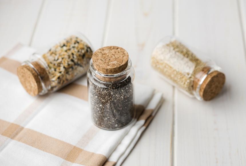 Внучка Тархова 10 дней травила бабушку с дедушкой и наблюдала, как они умирают