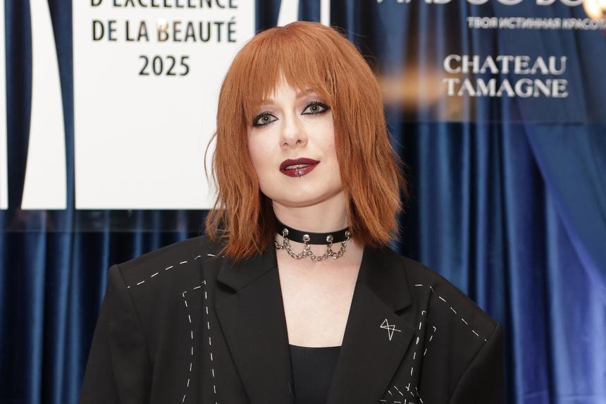 «Это же пиар»: Юлия Савичева высказалась об отношениях Вани Дмитриенко и Анны Пересильд