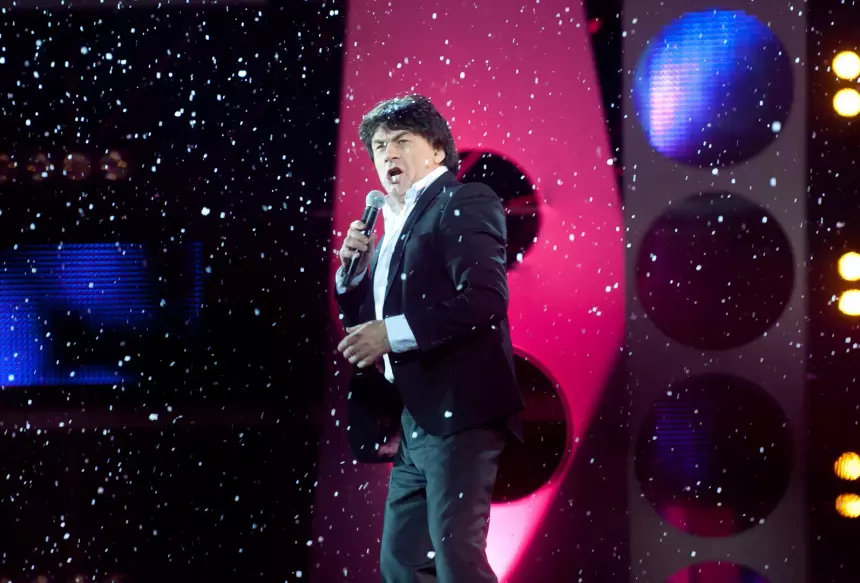 На 74-летнего певца Александра Серова подали в суд