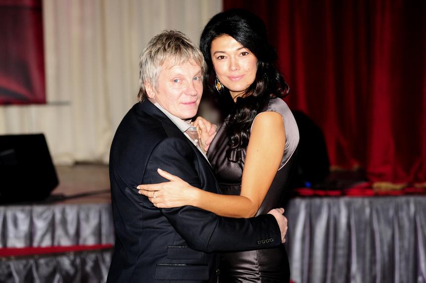 Счастливые себя так не ведут: почему Ирина Салтыкова до сих пор не может простить бывшего мужа Виктора