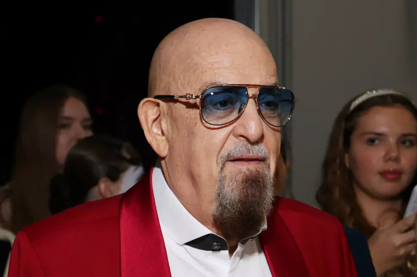 «Это вас вообще не касается»: Михаил Шуфутинский бурно отреагировал на вопрос о личной жизни