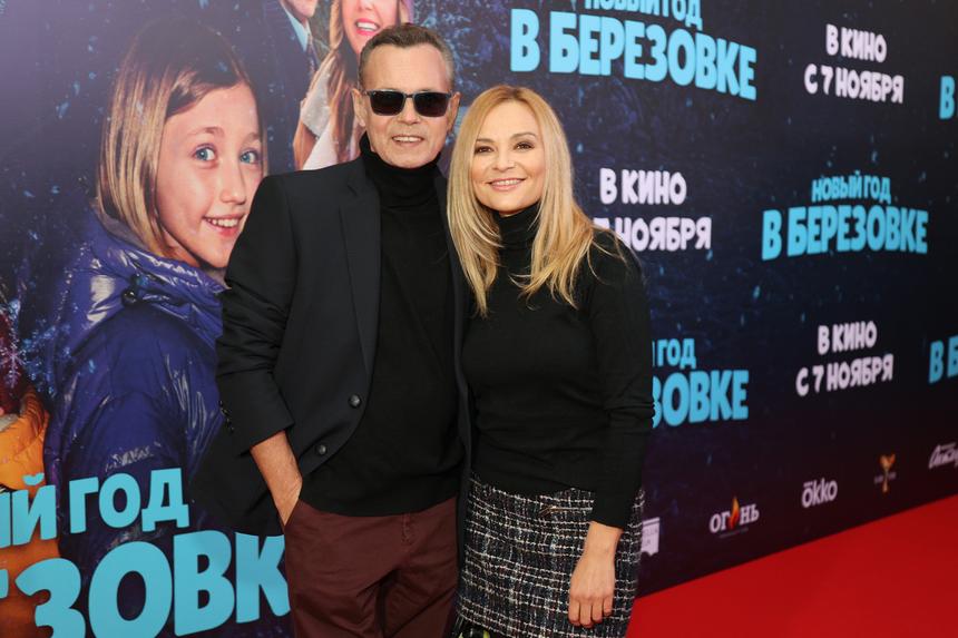 «Хотелось, чтобы понравилось всем членам семьи»: раскрыта правда о памятнике на могиле Владимира Левкина