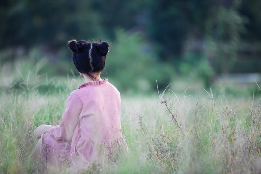 Заставили выйти замуж и просить милостыню: родители продали дочь за 5 тысяч евро и виски новой семье