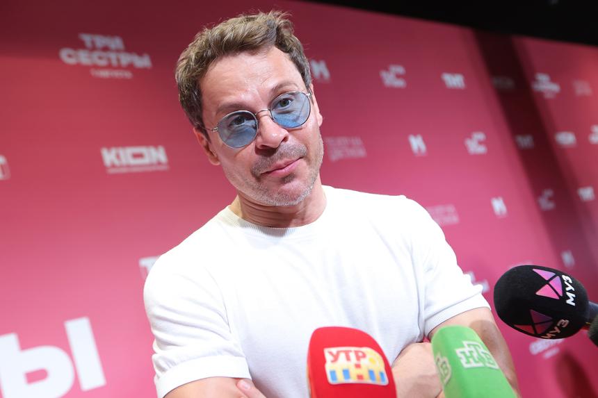 Бизнес актера Павла Деревянко может быть закрыт из-за долга перед ФНС и сомнительных сделок