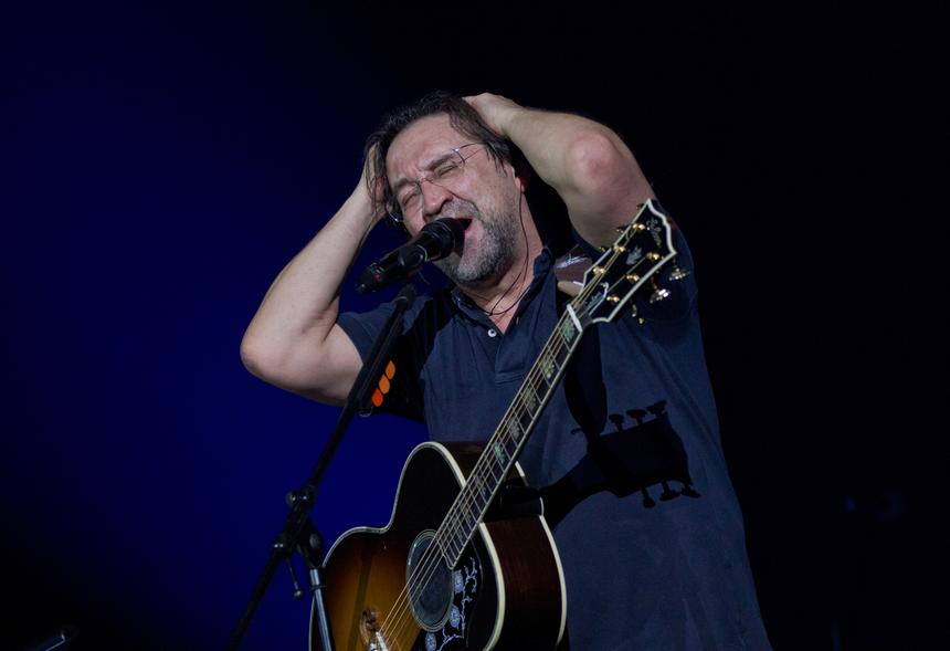 «Выживаем»: Юрий Шевчук пожаловался на отсутствие возможности давать концерты «в горячо любимой стране»