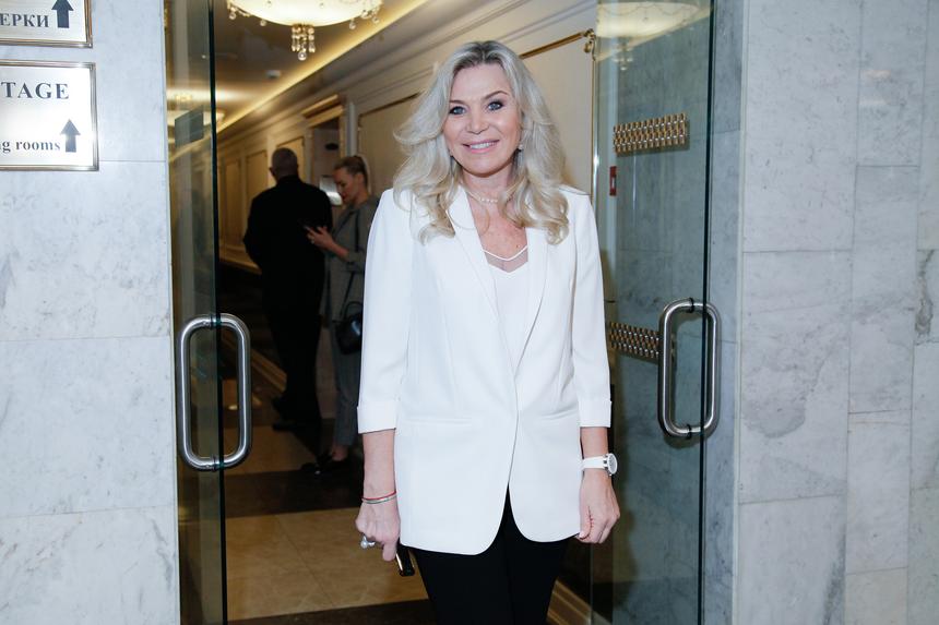 «У нашей Раечки юбилей»: вдова Валентина Юдашкина поздравила маму модельера с 80-летием