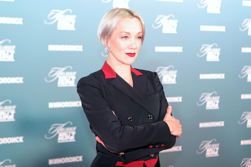 «Новый мастер просто огонь»: актриса Дарья Мороз удивила поклонников новым образом