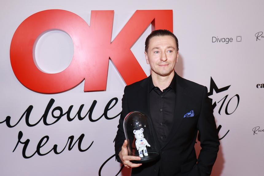 Актер Сергей Безруков подал в суд на производителя масок с собственным лицом