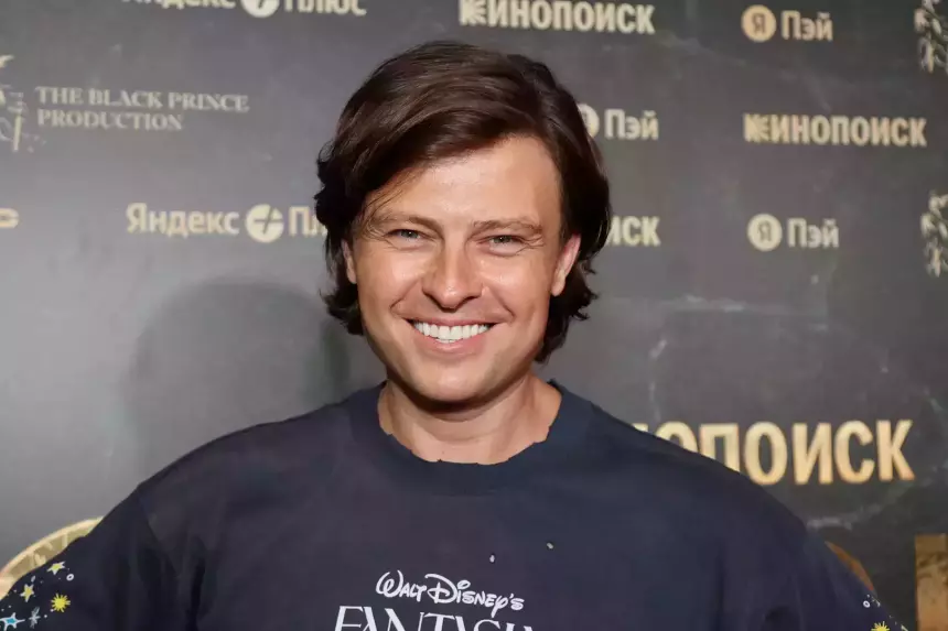 Прохор Шаляпин в день рождения выложил фотосессию в готическом стиле