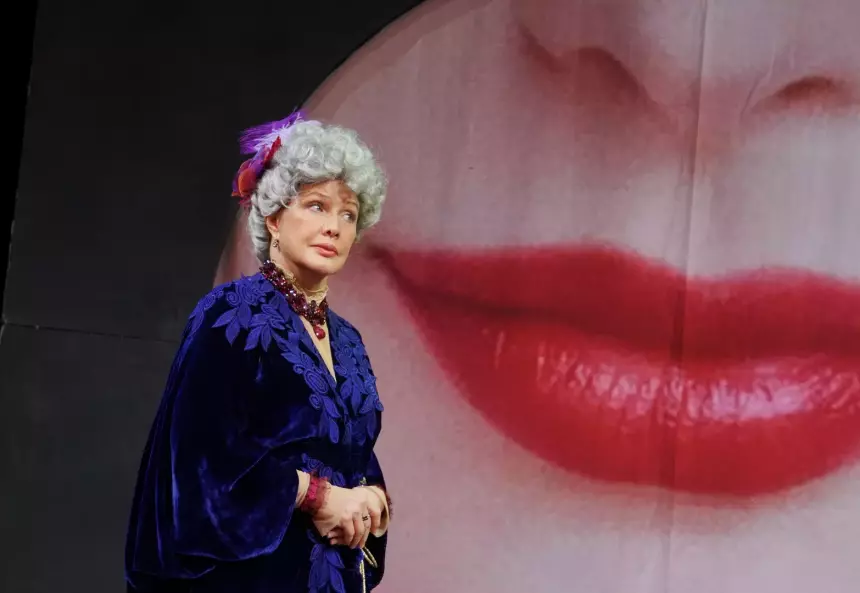 «Ты же бомжиха»: Елена Проклова раскрыла причину развода с мужем, с которым прожила 30 лет