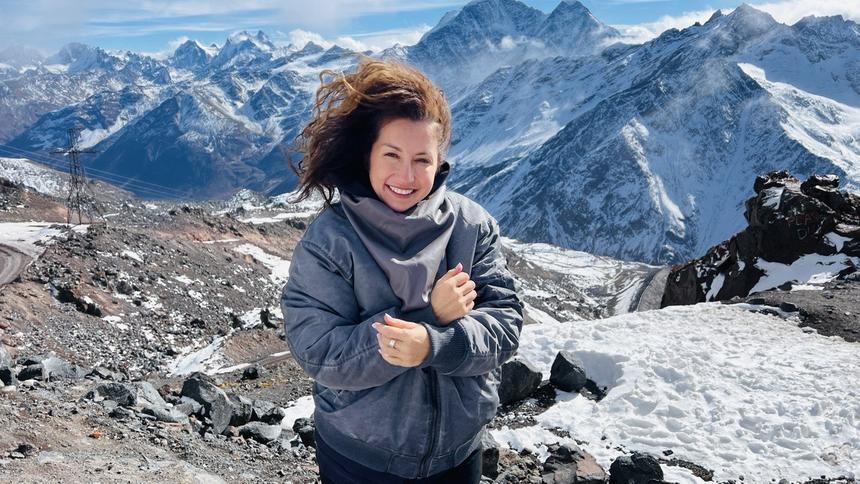 «Сумасшедший трудоголик»: рок-певица Диляра Вагапова о работе с Димой Биланом на шоу «Голос»