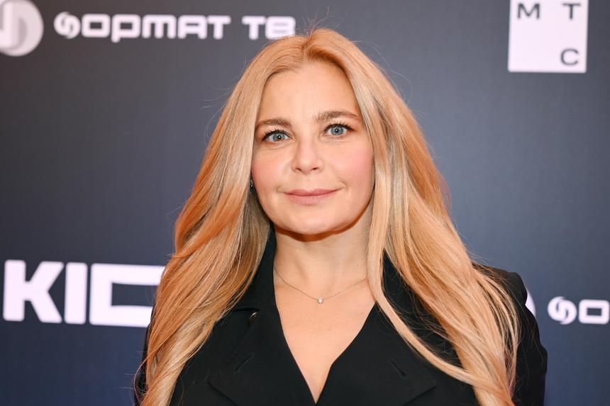 «Соприкоснулась с великой женщиной»: актриса Ирина Пегова встретилась с Алисой Фрейндлих в Петербурге