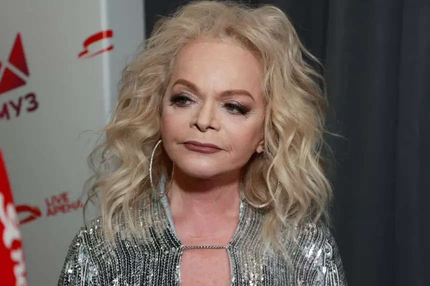 «Из-за поднявшейся волны хейта»: работникам Ларисы Долиной сказали быть готовыми к задержкам зарплат