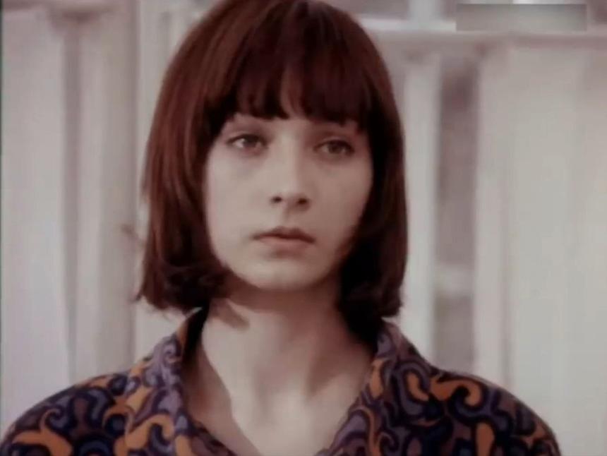 «Я уступила все кошкам. Сплю на кухне»: как жила страдавшая алкоголизмом экс-жена Ефремова Ксения Качалина