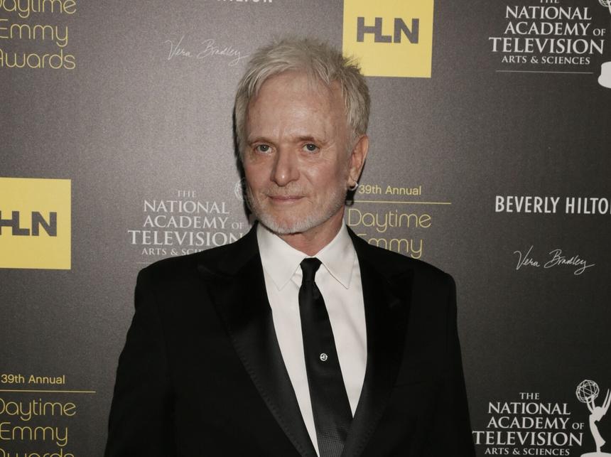 В возрасте 78 лет после операции умер актер из «Главного госпиталя» Энтони Гири