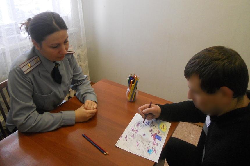 «Оказывать помощь в развитии адаптивных навыков к жизни на свободе - одна из главных задач»: психолог УФСИН Светлана Громова о работе с осужденными