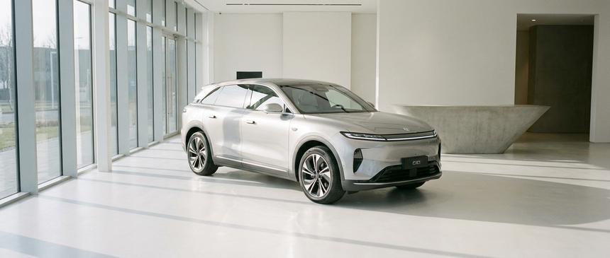 Замучился с китайским: Иосиф Пригожин пожаловался на новый автомобиль Zeekr 9X