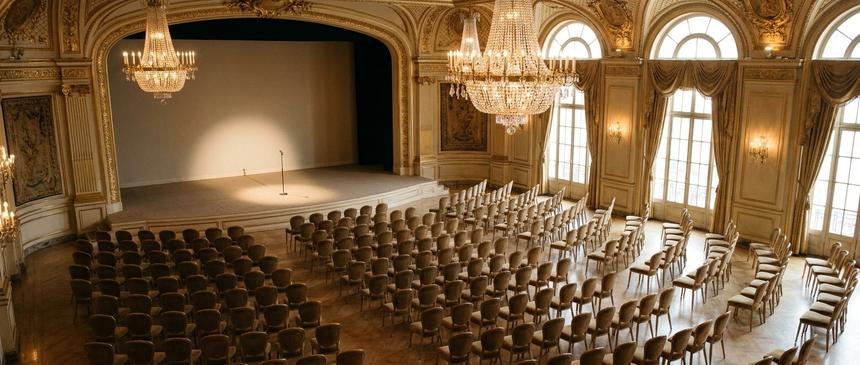 «Очень забавно и мило»: Леонардо Ди Каприо неожиданно ответил комику, высмеявшей его на «Золотом глобусе»